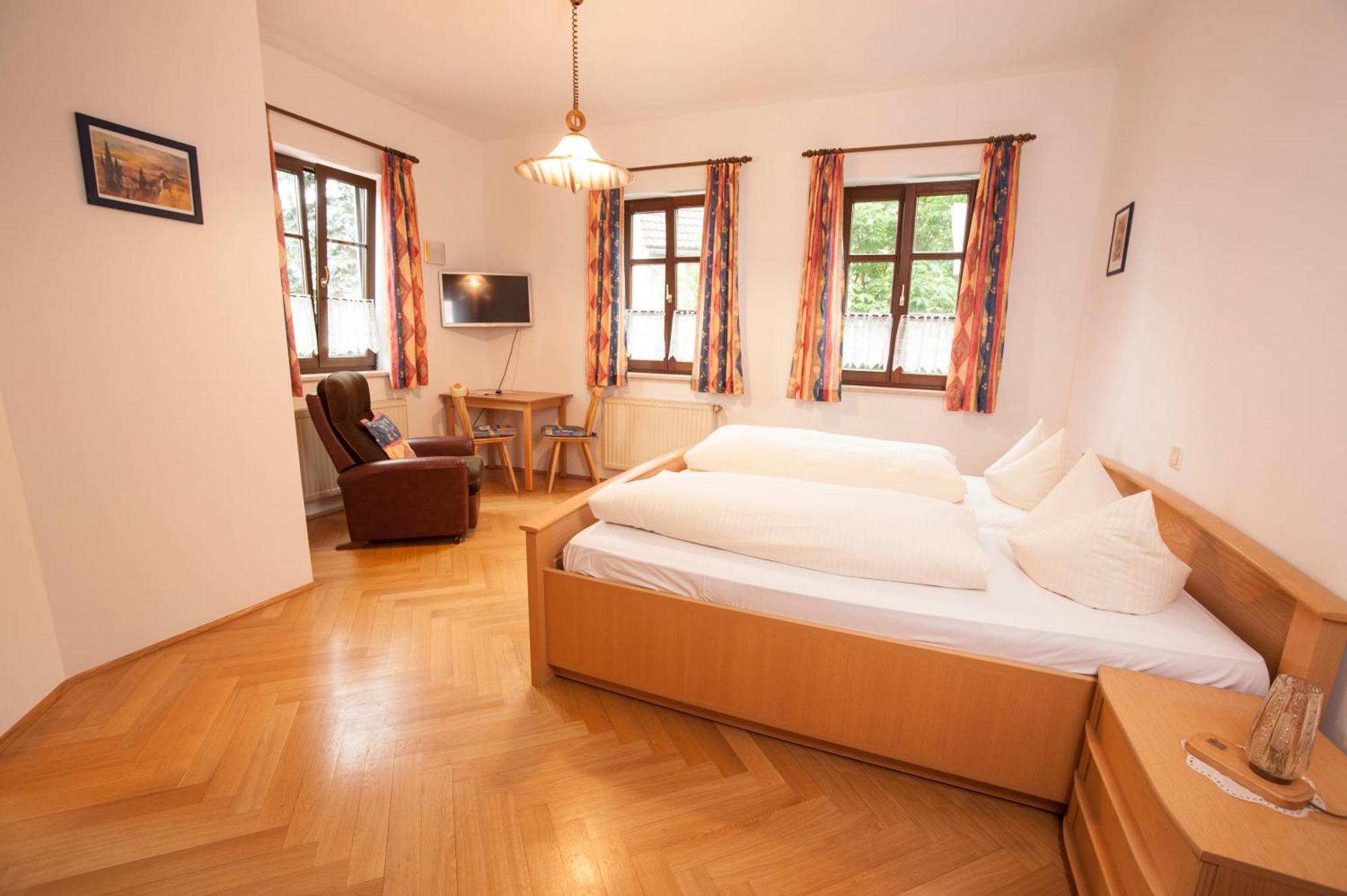 Gasthaus Schoellmann Feuchtwangen Szoba fotó